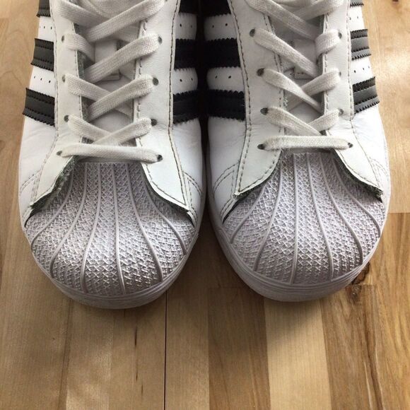 ADIDAS Superstar sneakers size 3 white sports shoes - Picture 6 of 11